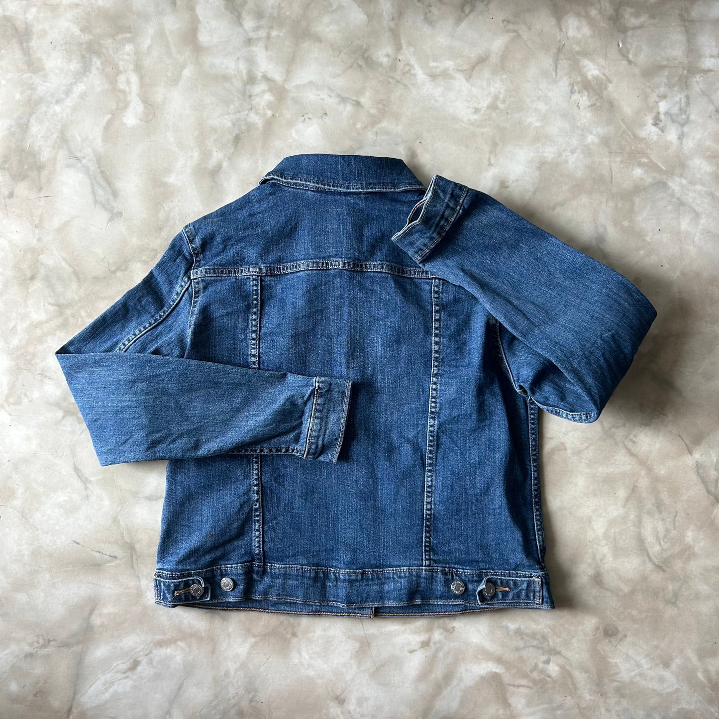 Bram's Vintage — sustainable streetwear from Bram's Vintage