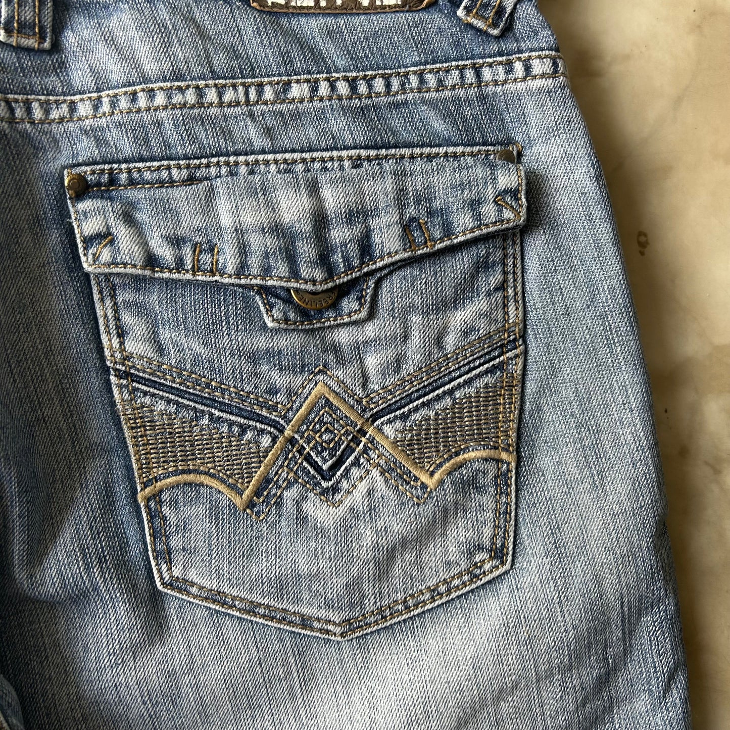 Bram's Vintage — sustainable streetwear from Bram's Vintage