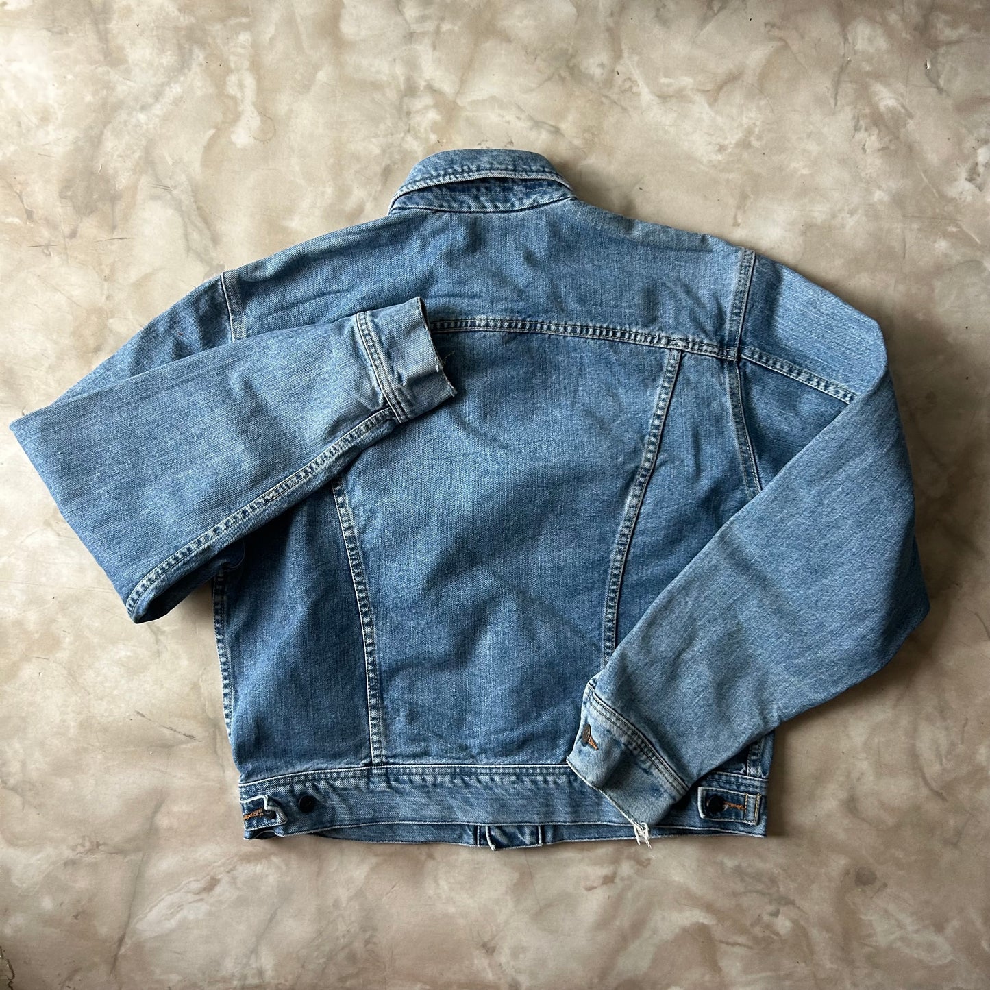 Bram's Vintage — sustainable streetwear from Bram's Vintage