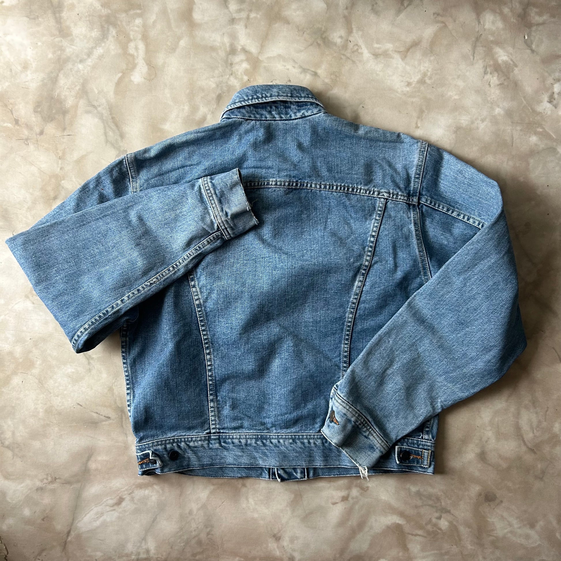 Bram's Vintage — sustainable streetwear from Bram's Vintage