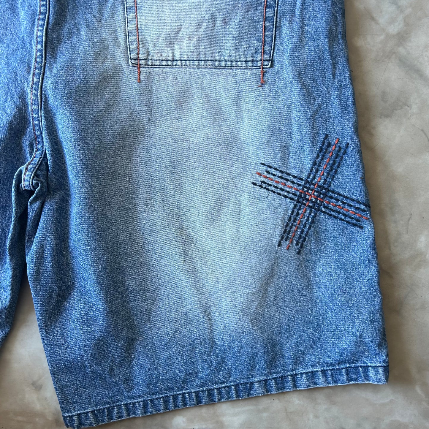 Bram's Vintage — sustainable streetwear from Bram's Vintage