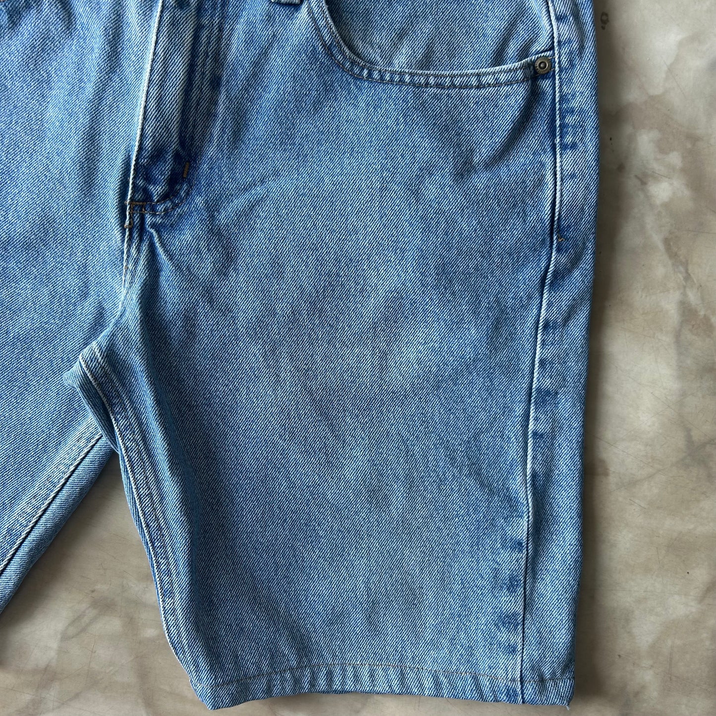 Bram's Vintage — sustainable streetwear from Bram's Vintage