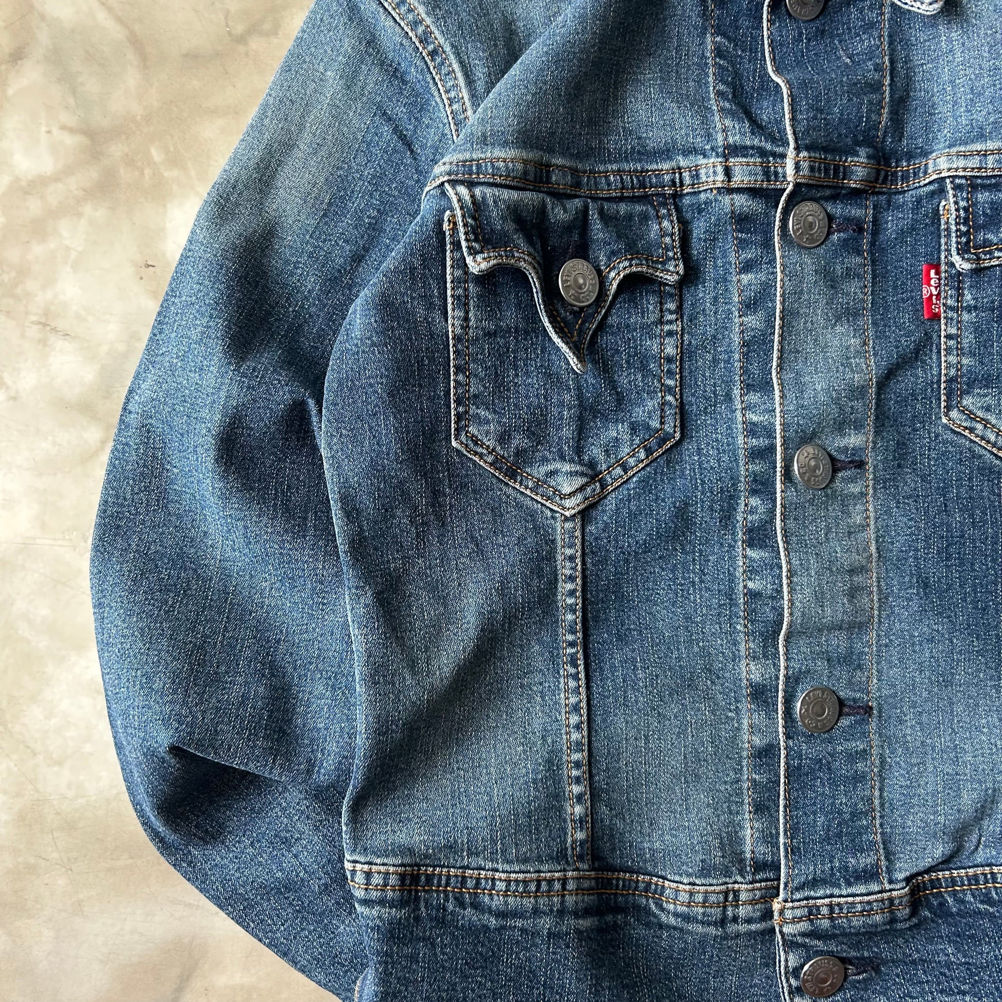 Bram's Vintage — sustainable streetwear from Bram's Vintage