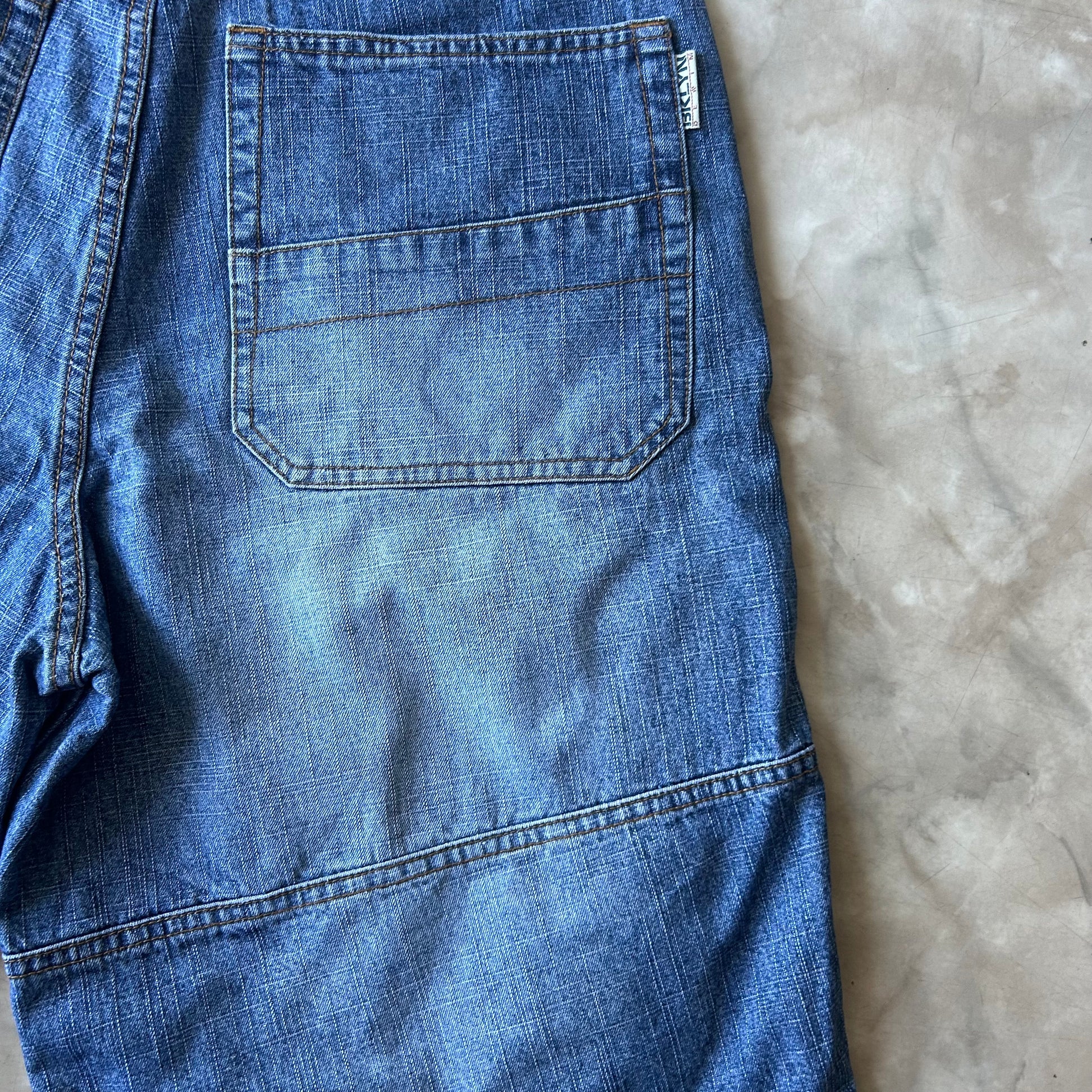 Bram's Vintage — sustainable streetwear from Bram's Vintage