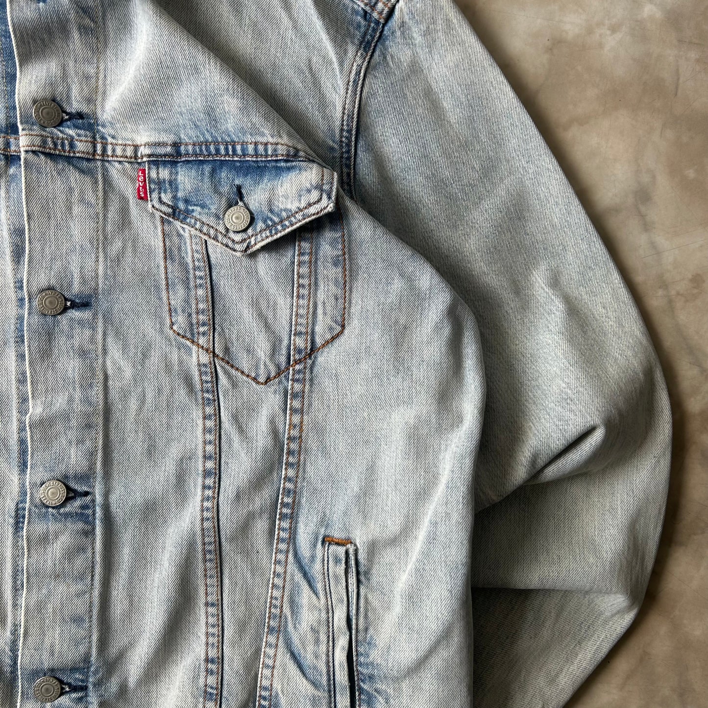 Bram's Vintage — sustainable streetwear from Bram's Vintage