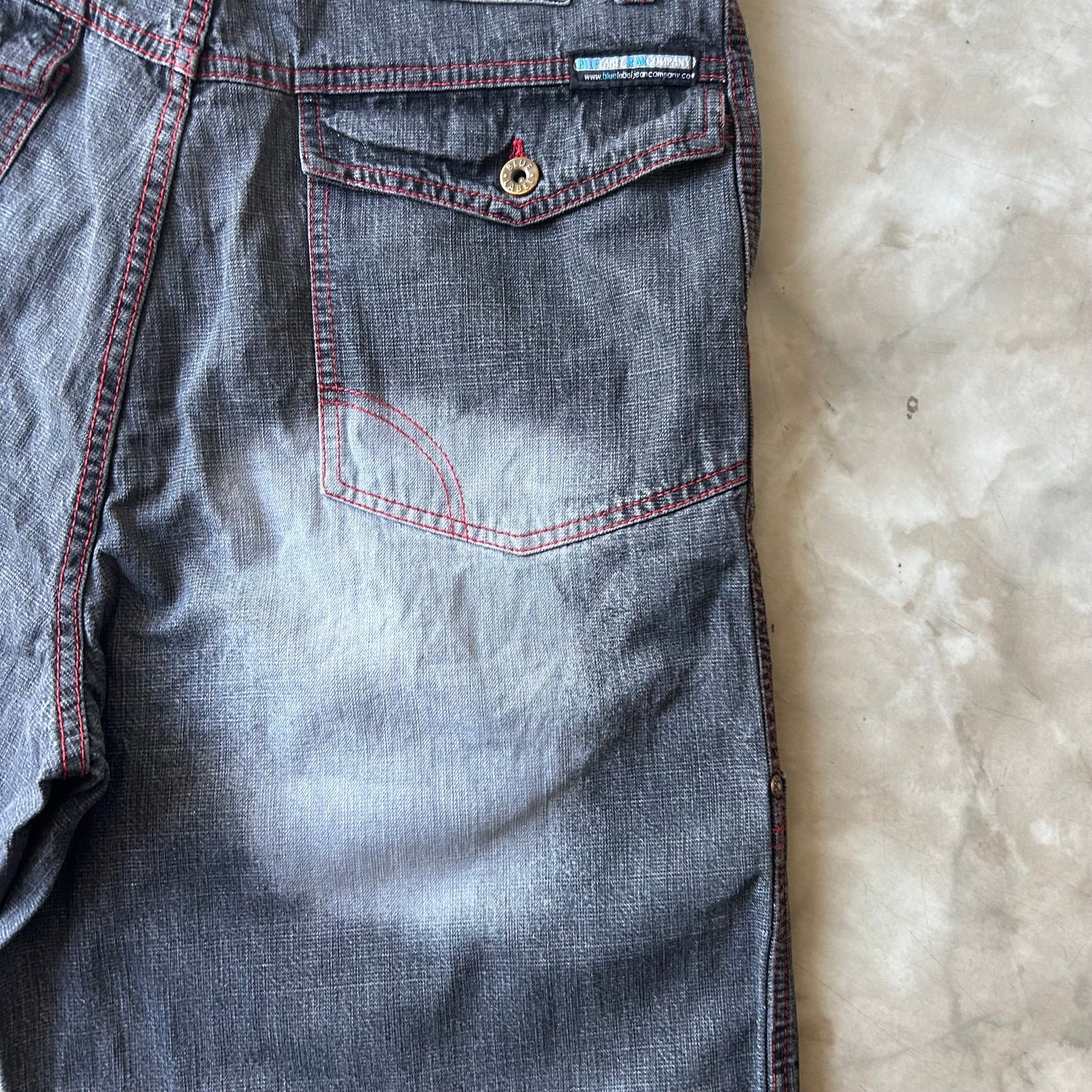 Bram's Vintage — sustainable streetwear from Bram's Vintage