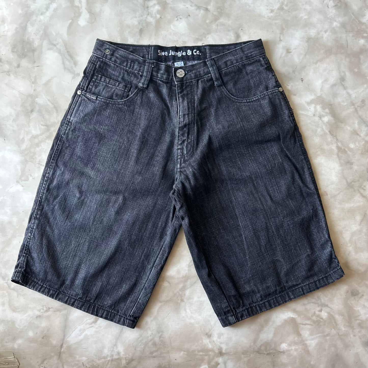 Bram's Vintage — sustainable streetwear from Bram's Vintage