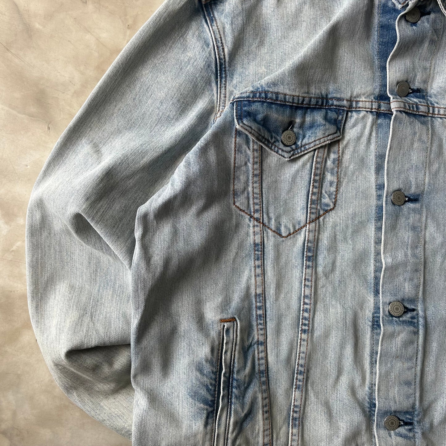 Bram's Vintage — sustainable streetwear from Bram's Vintage