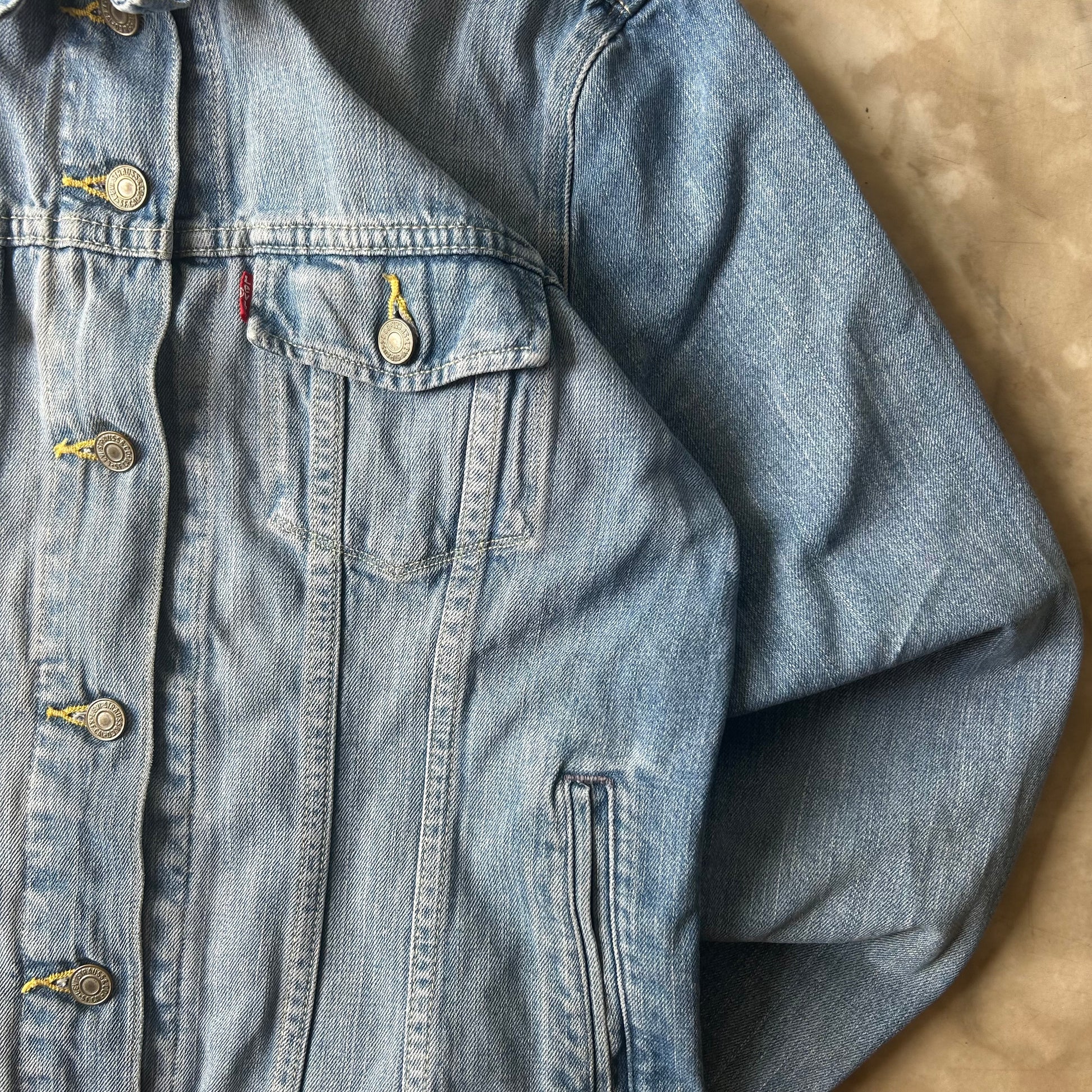 Bram's Vintage — sustainable streetwear from Bram's Vintage