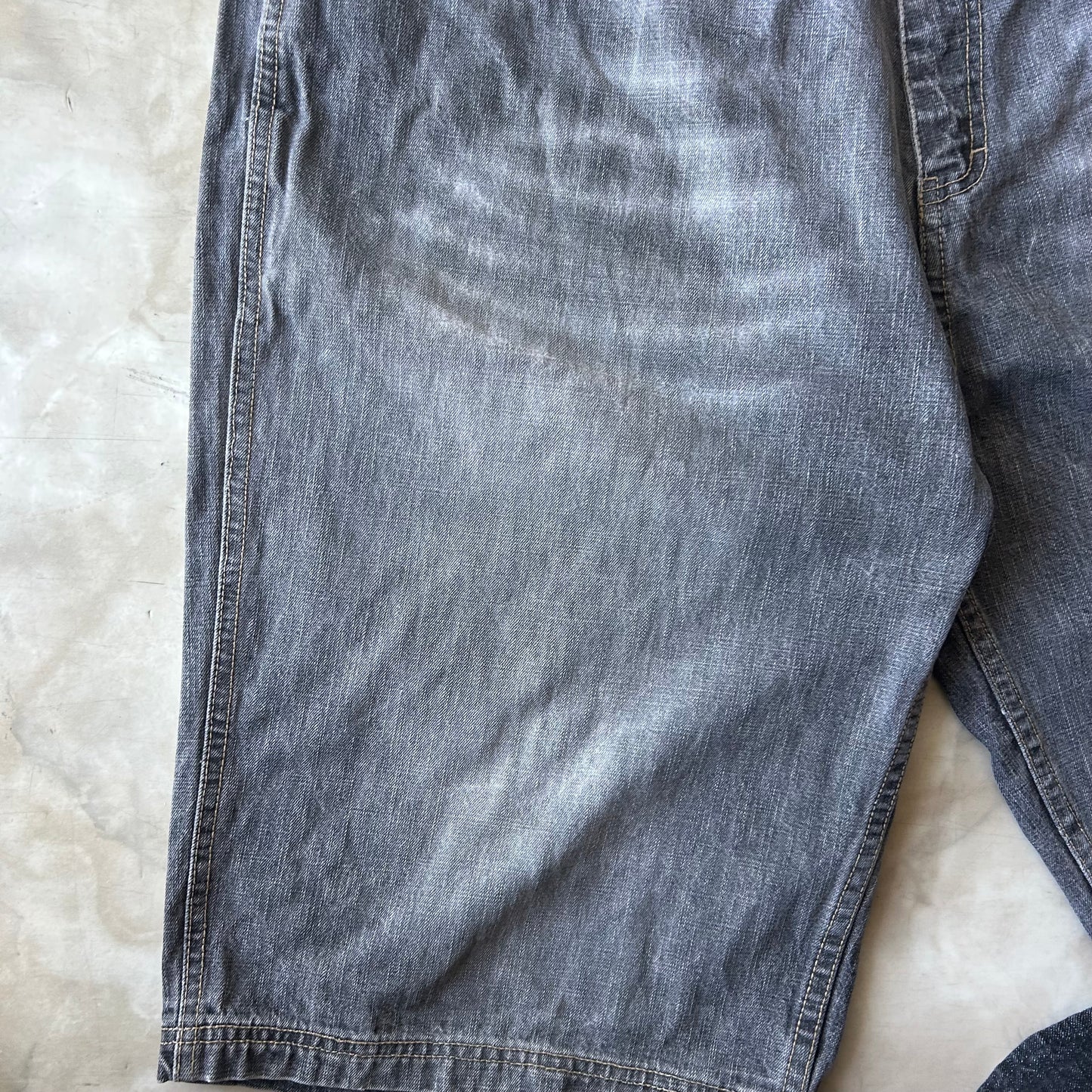 Bram's Vintage — sustainable streetwear from Bram's Vintage