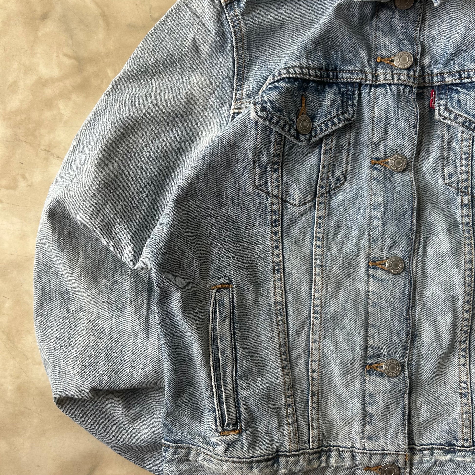 Bram's Vintage — sustainable streetwear from Bram's Vintage