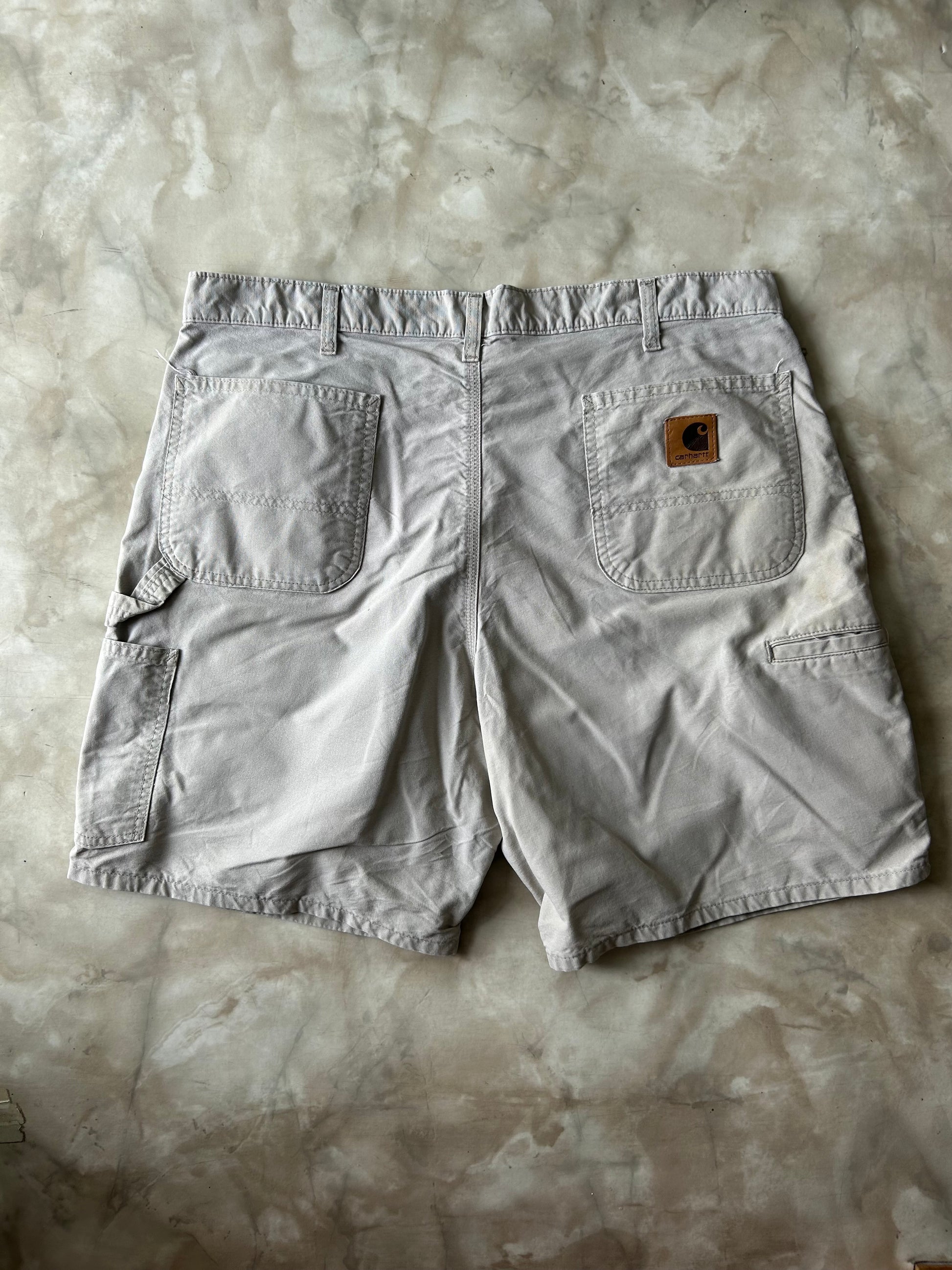 Vintage Bram's Vintage Carhartt Work Short Light Beige in Beige — sustainable streetwear from Bram's Vintage