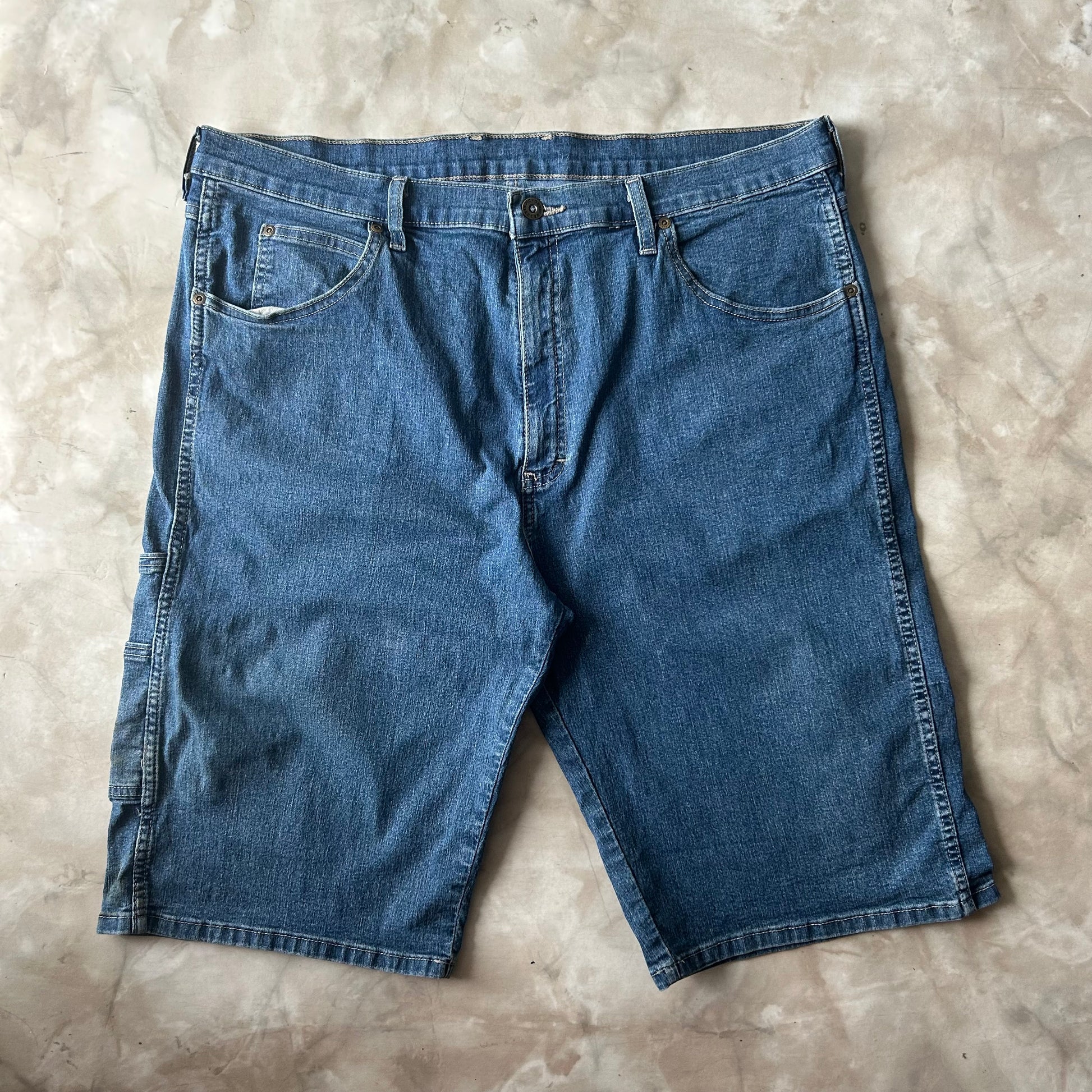 Bram's Vintage — sustainable streetwear from Bram's Vintage