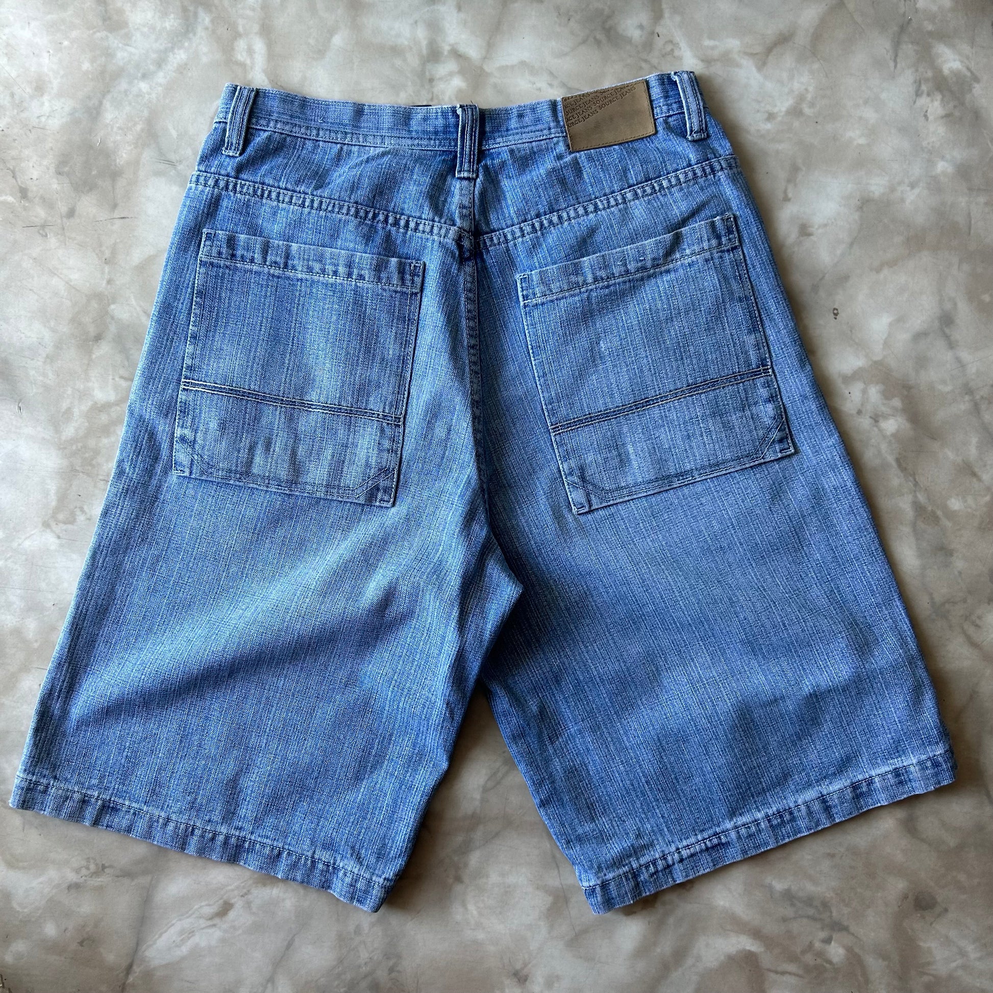 Bram's Vintage — sustainable streetwear from Bram's Vintage