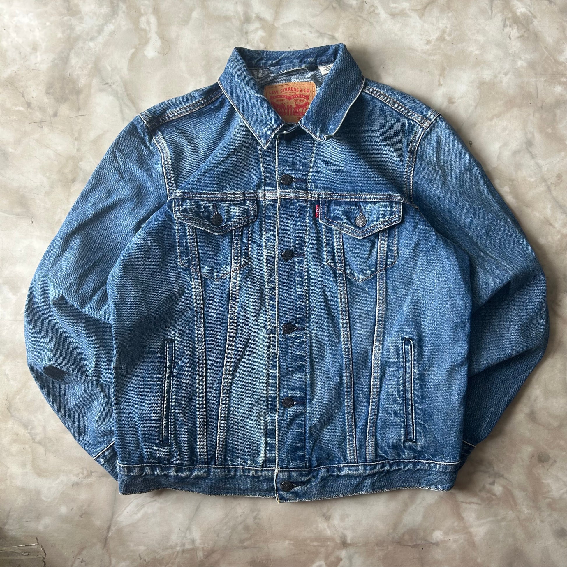 Bram's Vintage — sustainable streetwear from Bram's Vintage