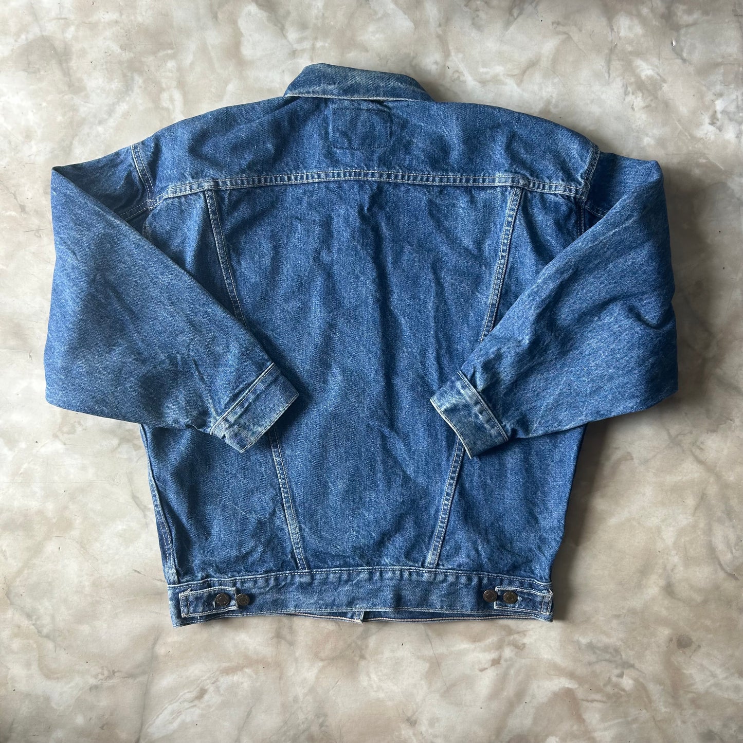 Bram's Vintage — sustainable streetwear from Bram's Vintage