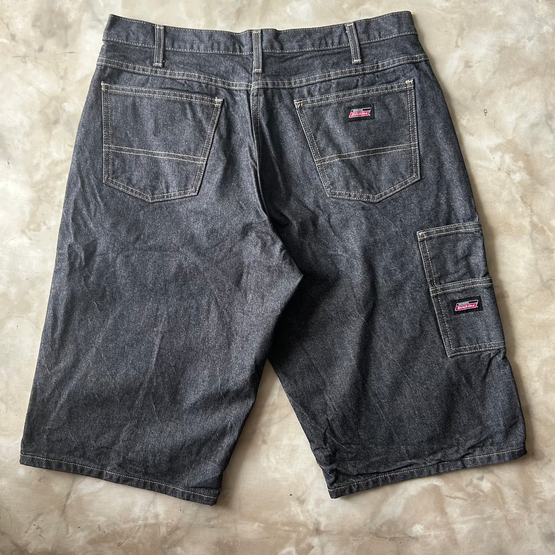 Bram's Vintage — sustainable streetwear from Bram's Vintage