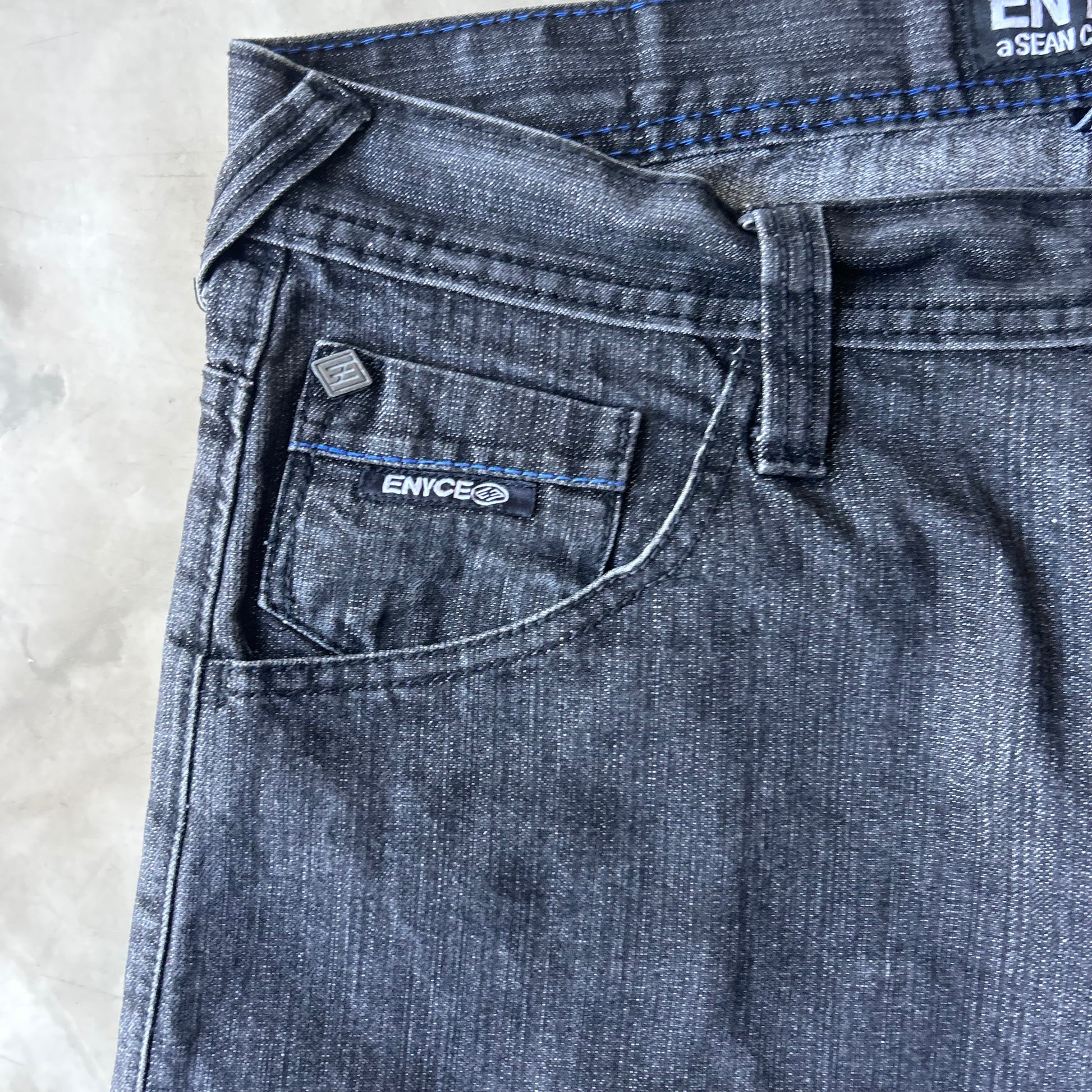 Bram's Vintage — sustainable streetwear from Bram's Vintage