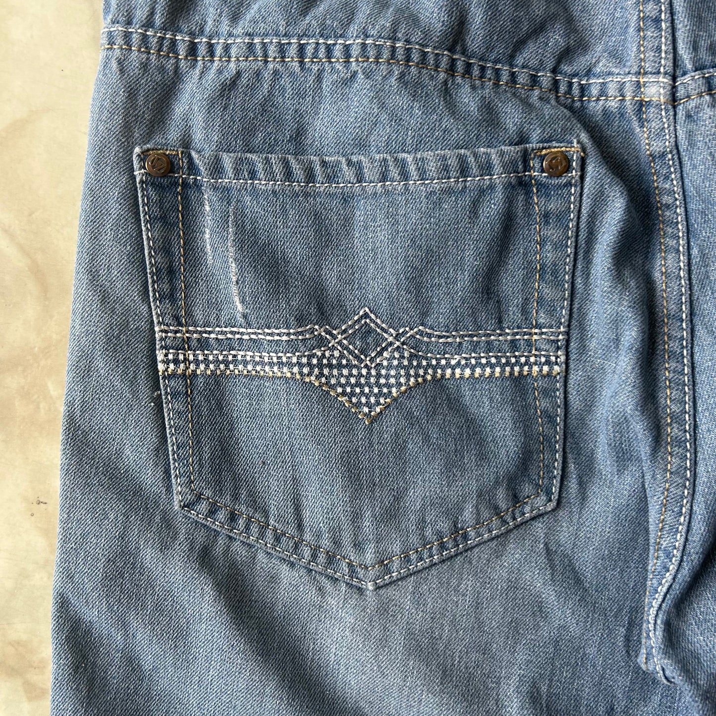 Bram's Vintage — sustainable streetwear from Bram's Vintage