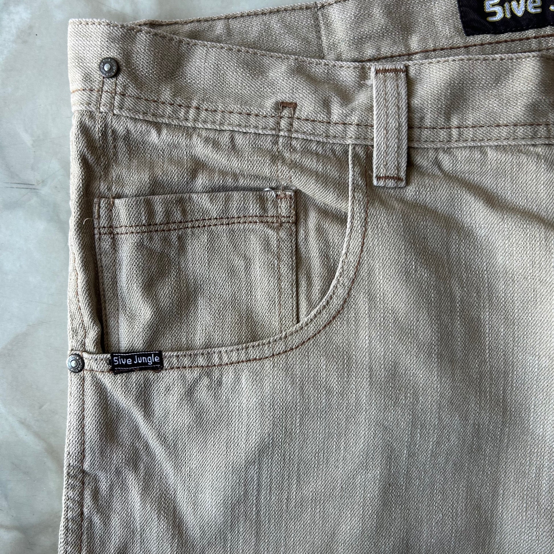 Bram's Vintage — sustainable streetwear from Bram's Vintage